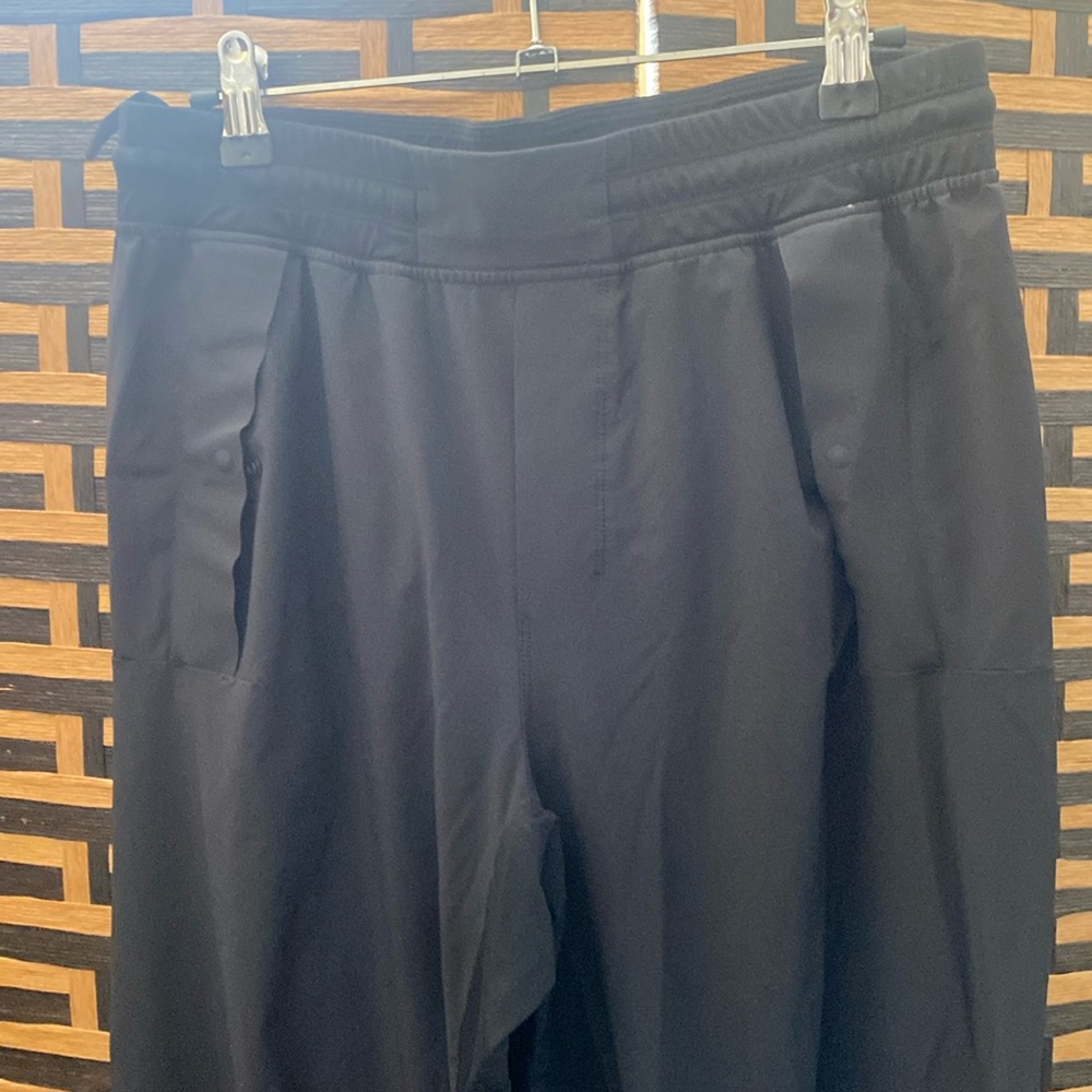 Lulu joggers